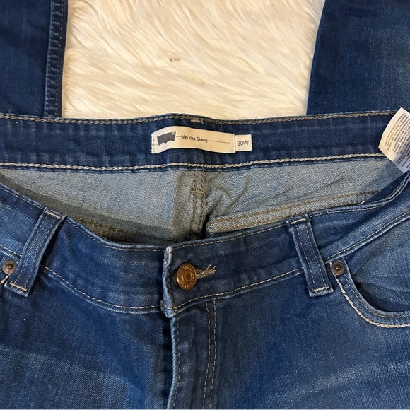 Levi Mid Rise Skinny Jeans Denim Size 20W - Picture 2 of 3